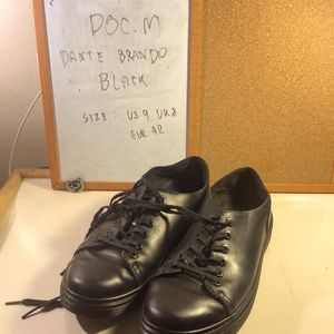 Dr. Mertens black Dante Brando leather shoe